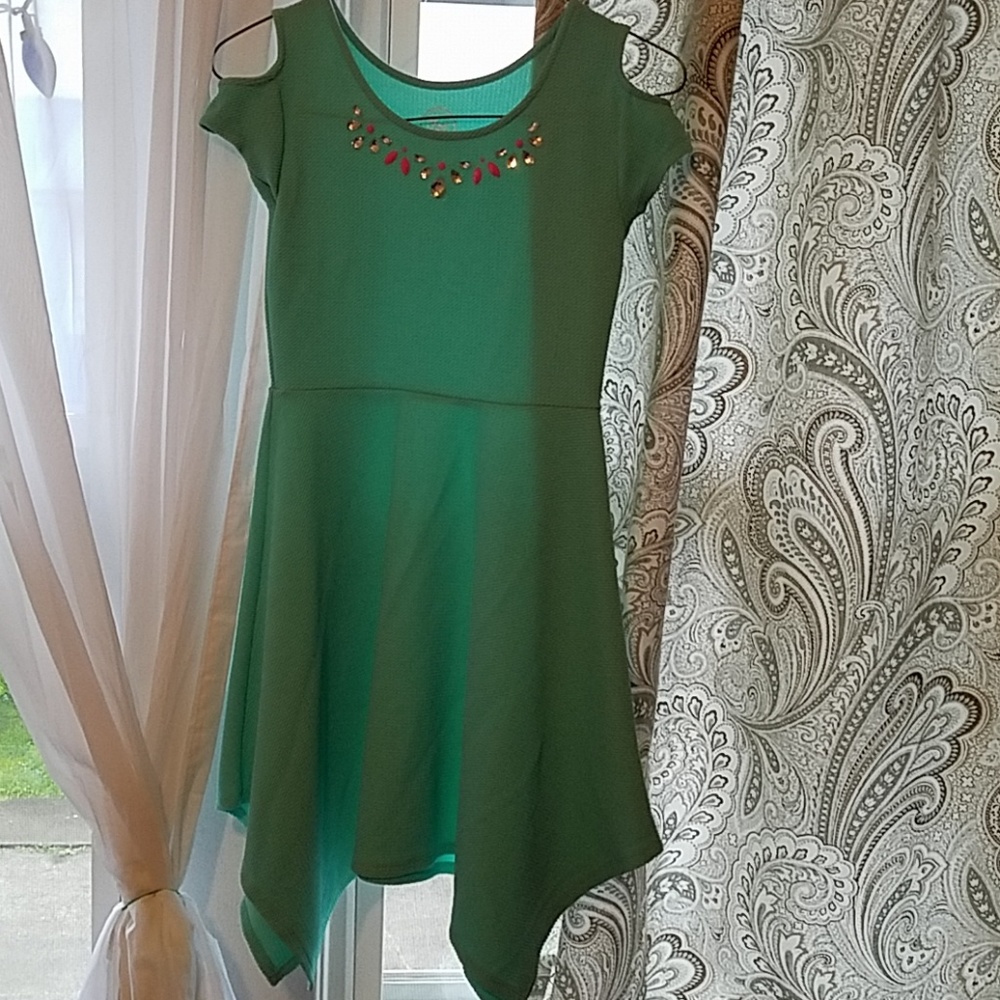 Girls dress
